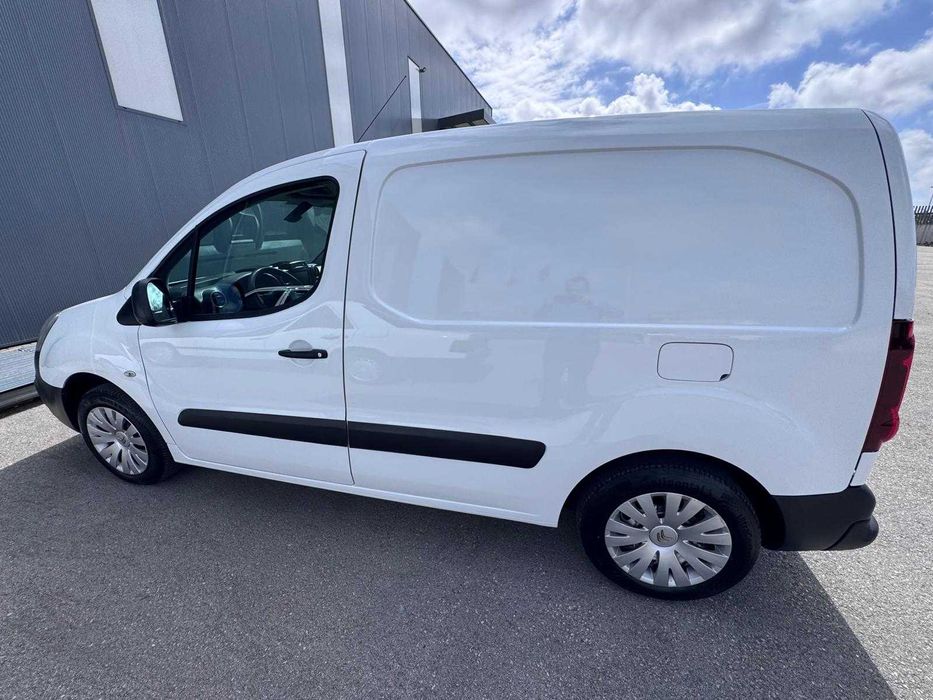 Citroen Berlinho 1.6 Blue HDI L1 Club 100CV (Caixa Automática)