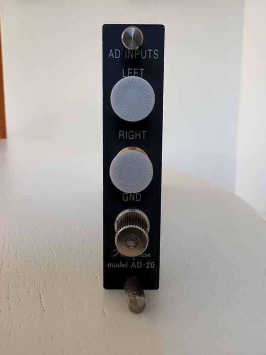 Accuphase AD 20 preamp gramofonowy