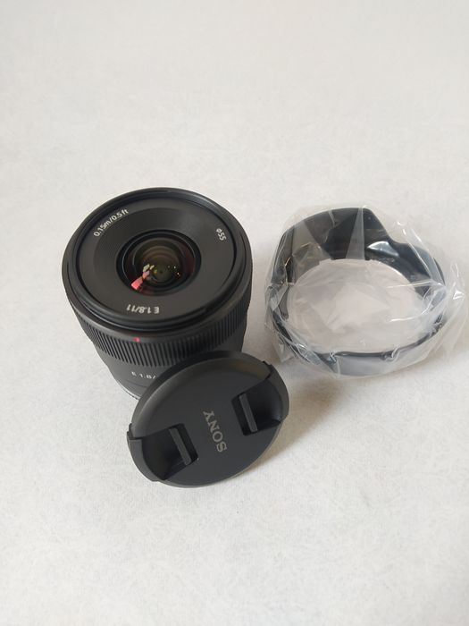 Об'єктив Sony SEL11F18 11mm f/1,8 Новий!