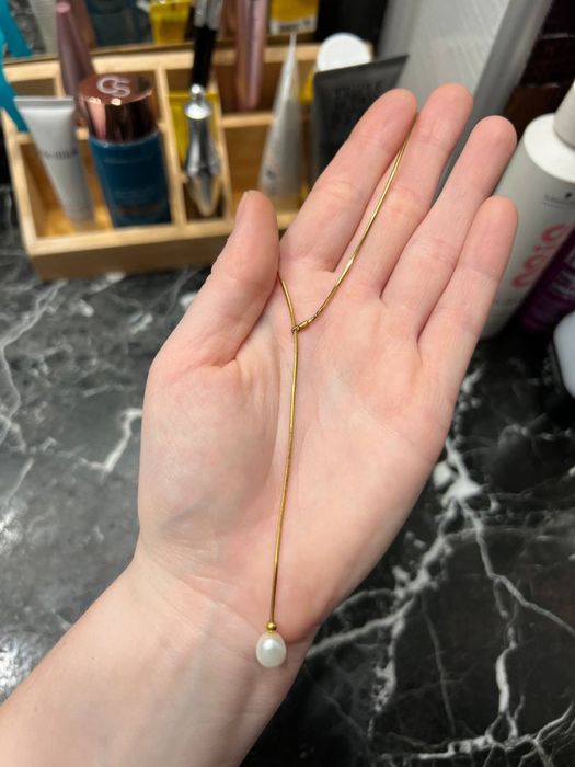 Прикраса жіноча (біжутерія)