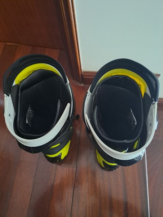 Botas Mota BELA completamente novas