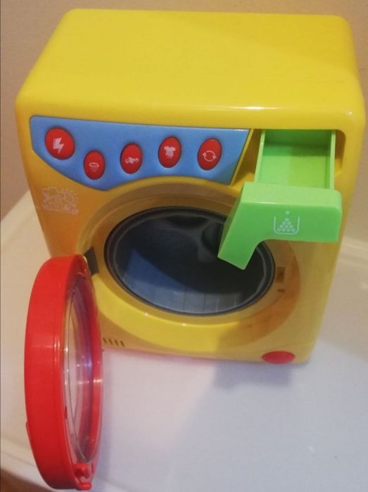 Máquina lavar e Tábua engomar