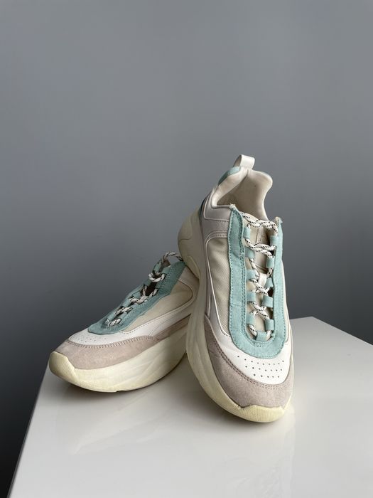 Damskie sneakersy z wysoką podeszwą Pull&Bear