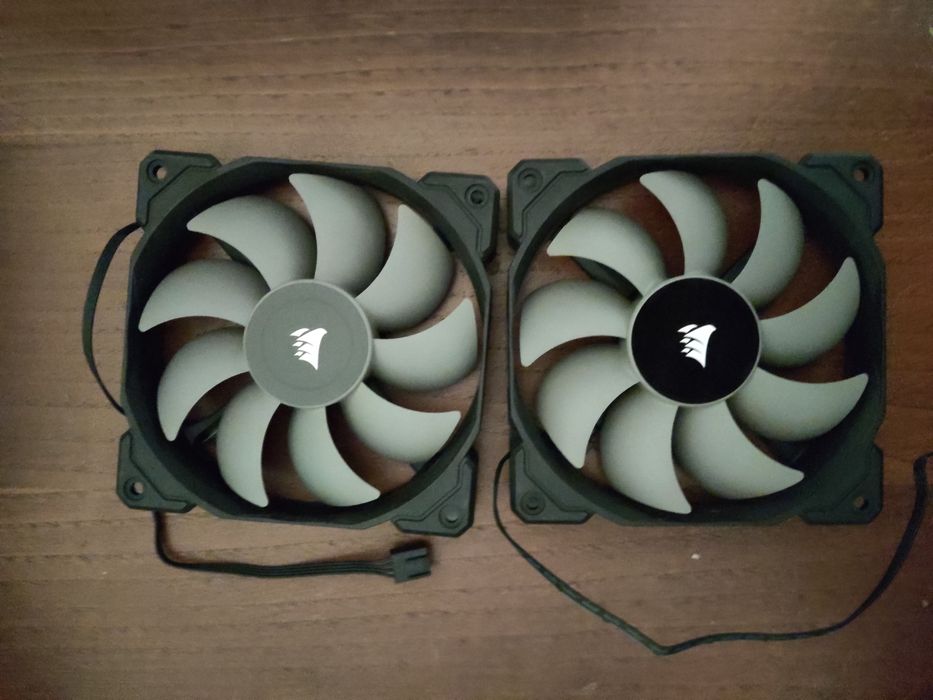 2x Fans 120mm Corsair