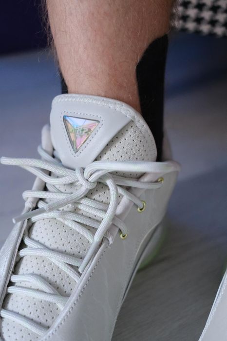 Buty Nike LeBron XXII Beżowe