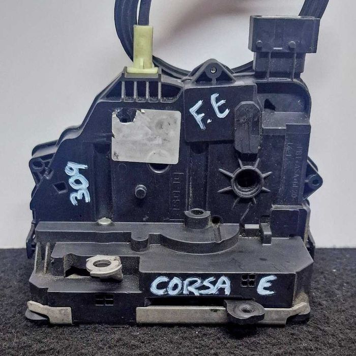 Fechadura / Fecho Porta Frente Esquerdo | Opel | Corsa E