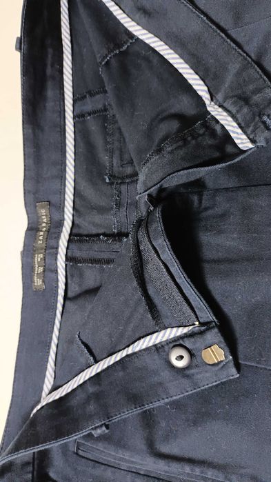 Saia azul escura da Zara