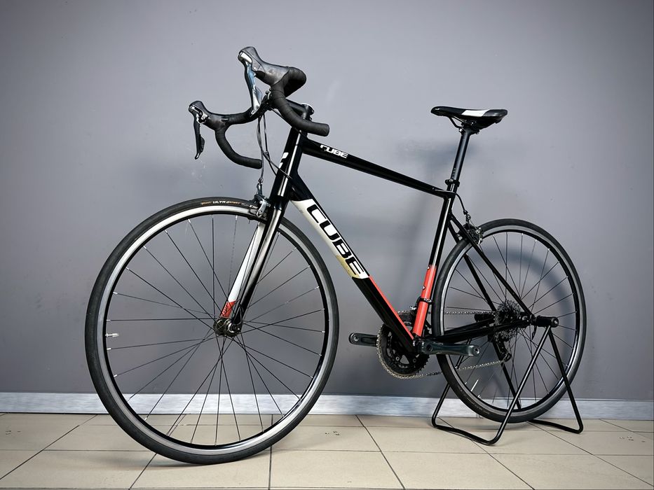 Шосейний велосипед Cube Attain Race 58