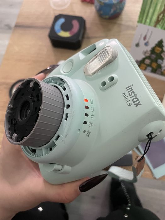 Instax mini 9 проблеми із затвором