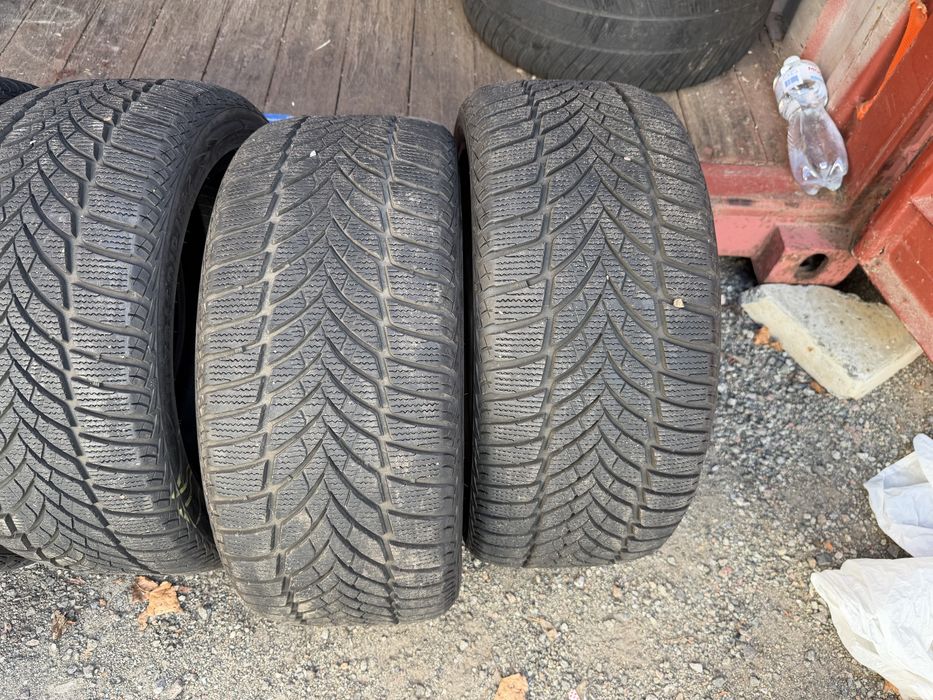 245/45/17 комплект Goodyear