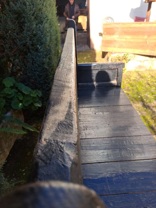 Escano antigo de castanho