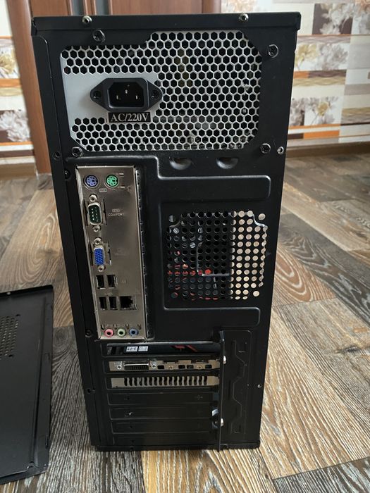 Компьютер, системник  asus