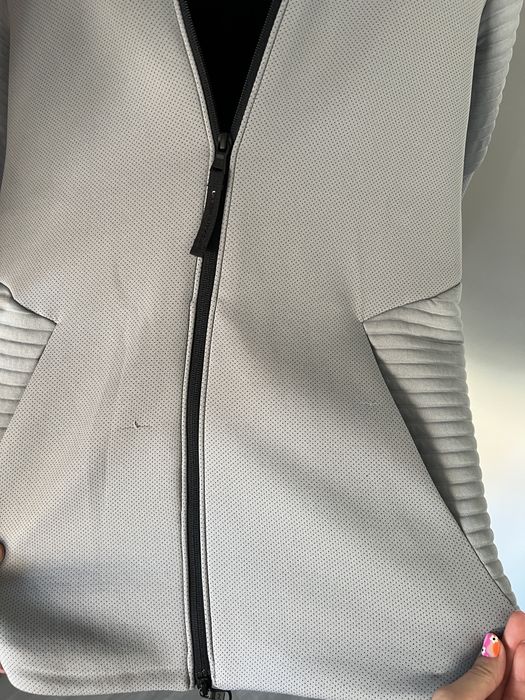 Спортивна чоловіча куртка Under Urmour M