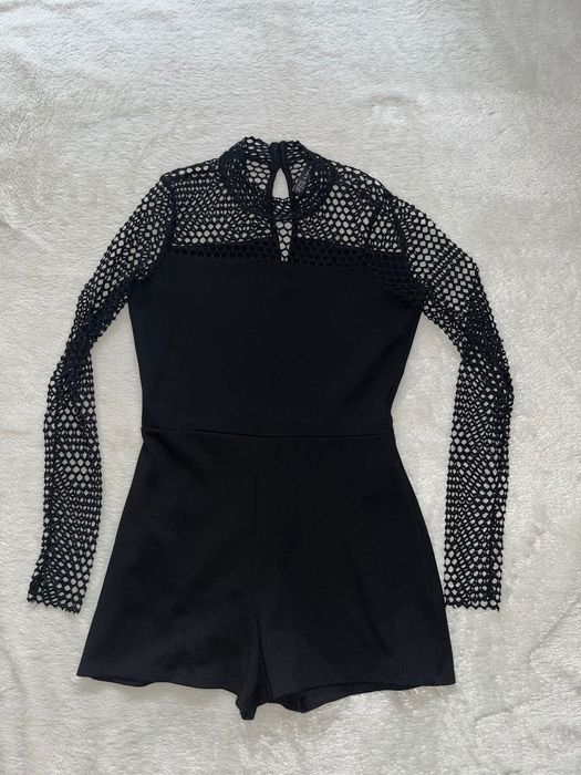 Elegancki czarny kombinezon The New Yorker