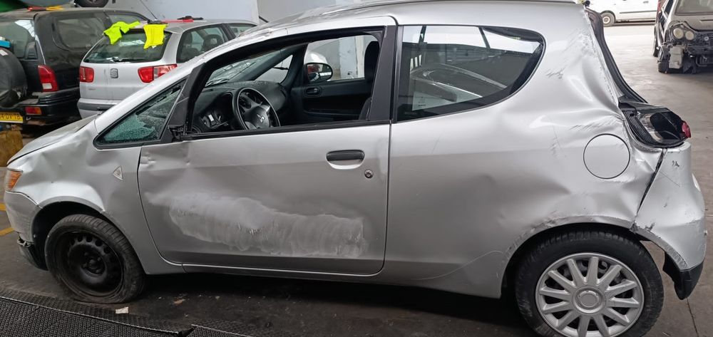 Mitsubishi Colt Cz3 De 2011 Disponível Para Peças