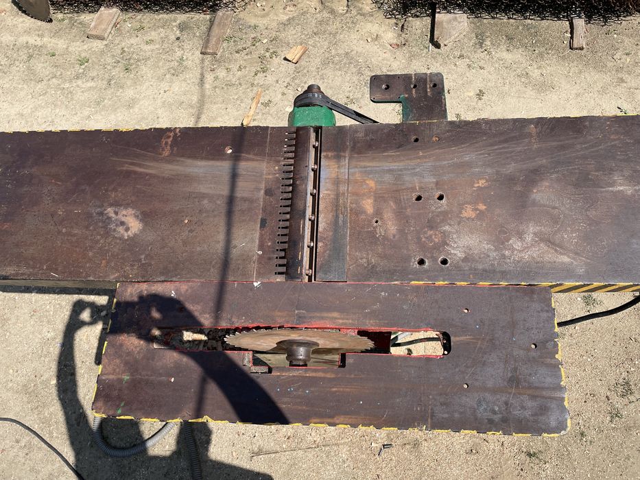 Станок циркулярна фруганок