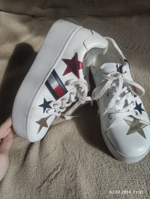 Кроси 39р Tommy jeans кросівки білі