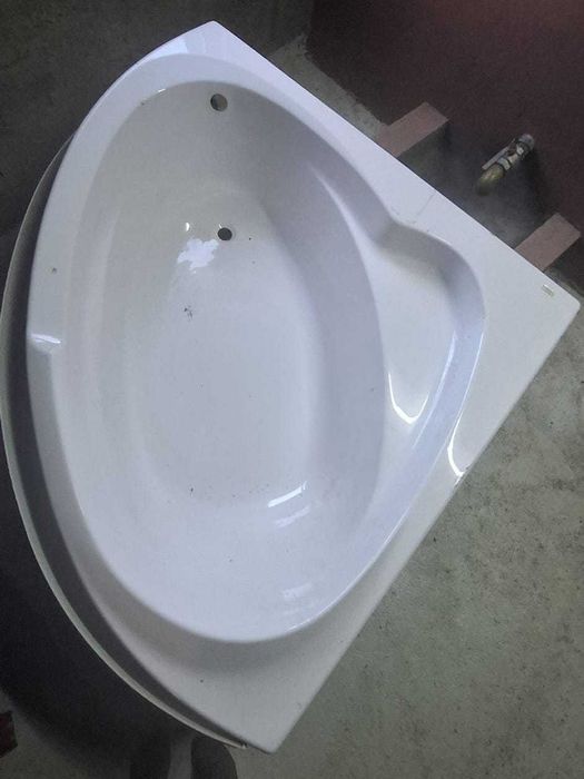 Banheira acrílica angular simétrica com painel - Nova