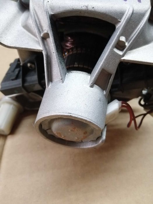 Silnik do pralki whirlpool awm 6105