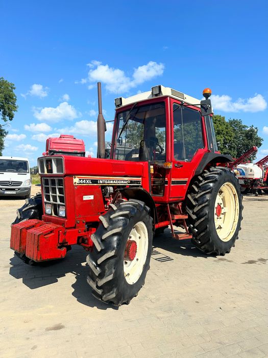 Ciągnik rolniczy Case International 844XL  4x4 SUPER STAN