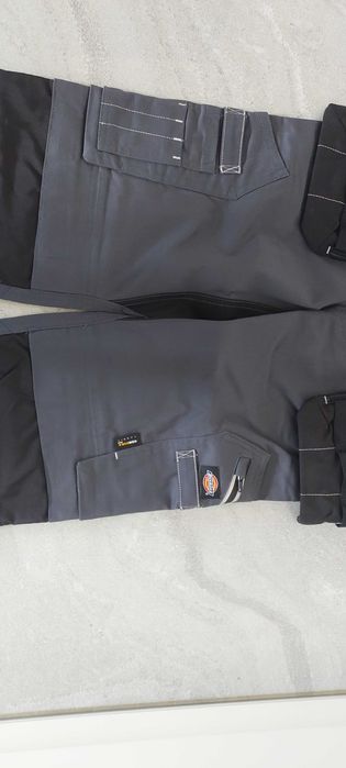 Spodnie robocze Dickies Universal Flex Slim Fit szare 30T