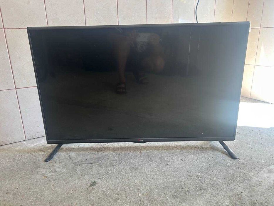 Телевізор LG 42LB5500 42 дюйма