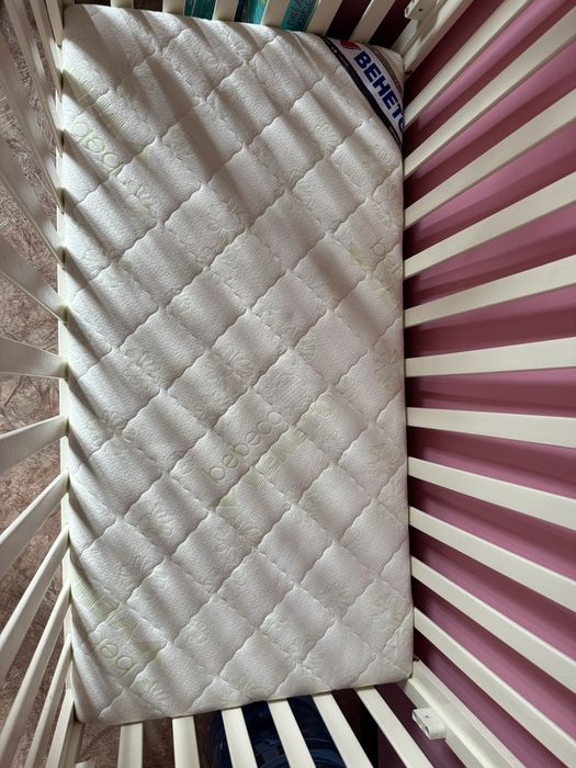 Дитяче ліжечко з шухлядою