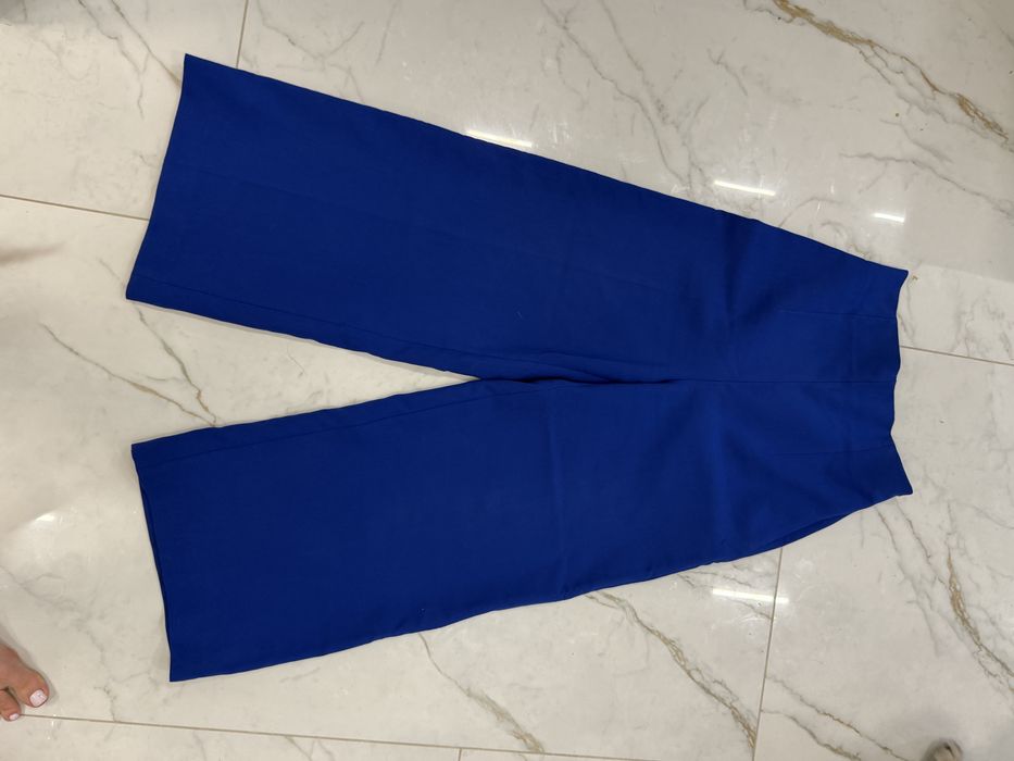 Яскраво сині  брюки кюлоти zara