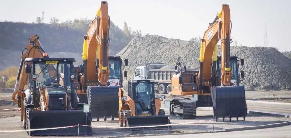 Оренда спецтехніки. Послуги Екскаватори, самоскиди, автокрани та інше