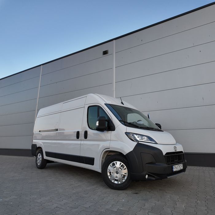 Wynajem busa Ducato Fiat  dostawczy nowy L3H2