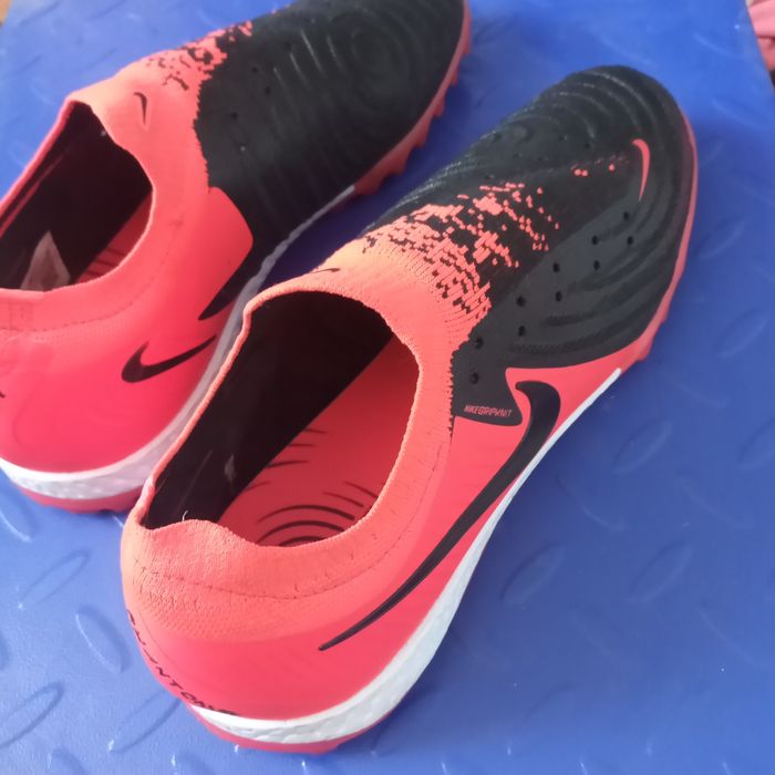 Бесплатно  Сороконожки 45 розміру Найк