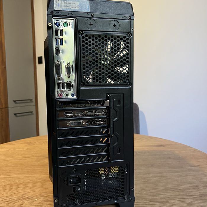 Komputer PC i5-4590 GTX 1060