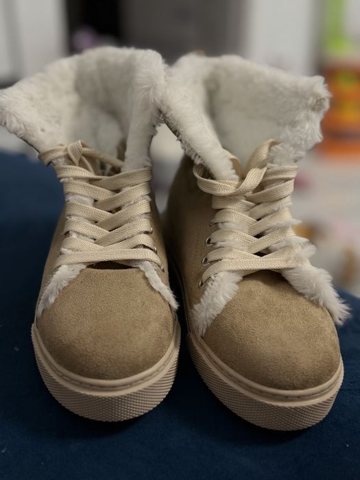Зимові кеди жіночі, бежеві кеди зимові, кеди dior, зимові кросівки.