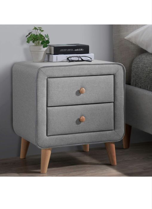 Mesa de cabeceira em tecido