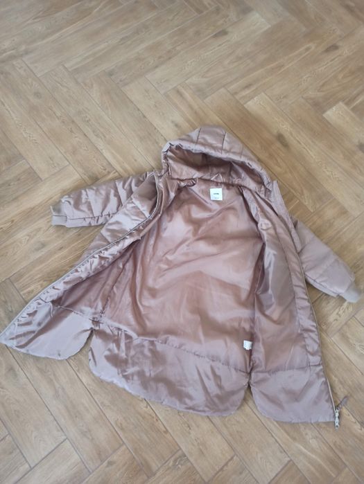 Нова демісезонна куртка пальто для дівчинки 122-128