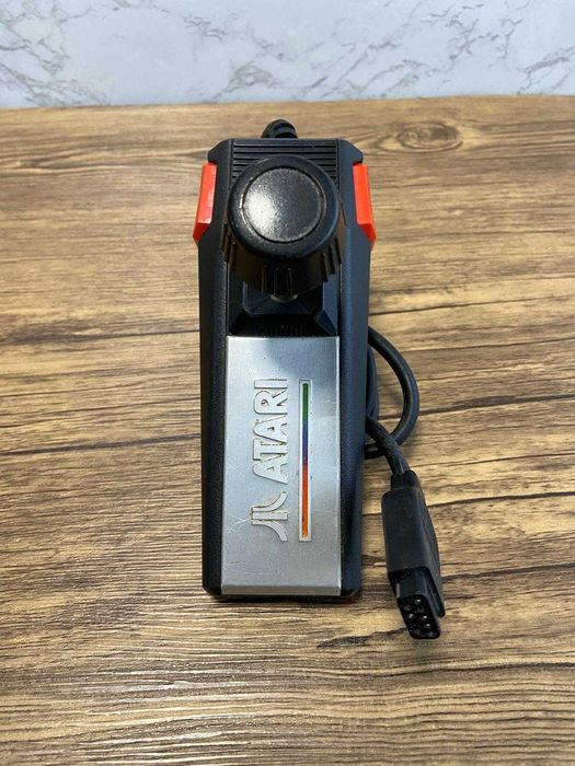 Consola Atari 2600 Junior - versão Irlandesa