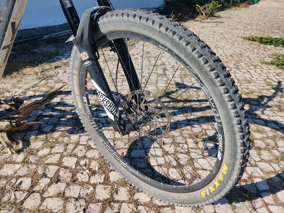 Bicicleta YT JEFFSY 27,5 ENDURO