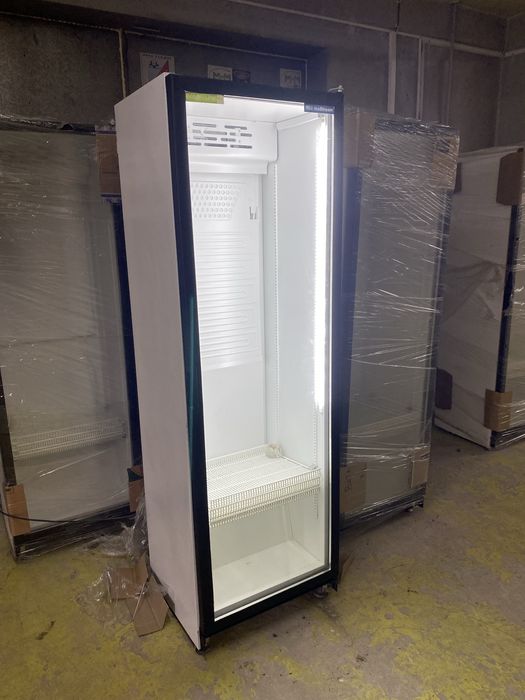 Холодильные шкафы, витрины