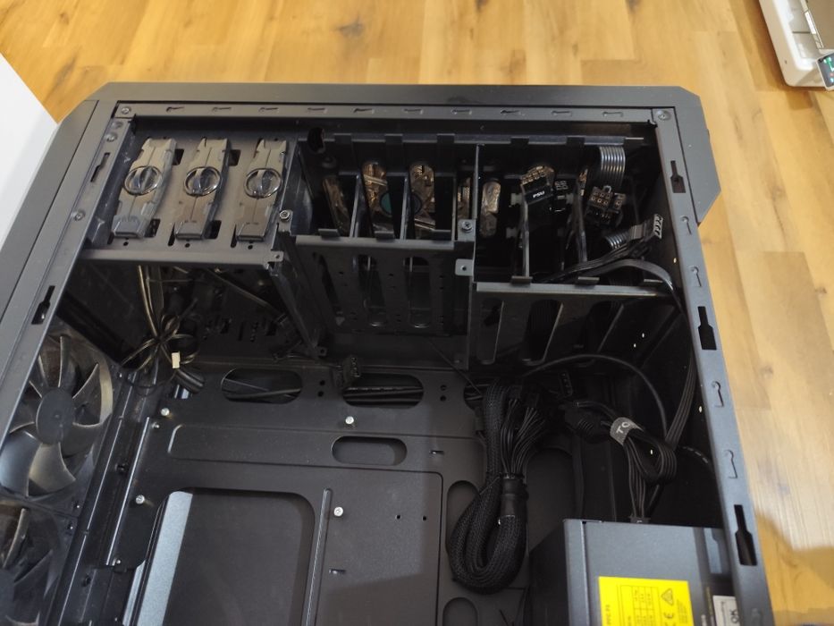 DeepCool Kendomen (białe podświetlenie) — Midi-Tower ATX