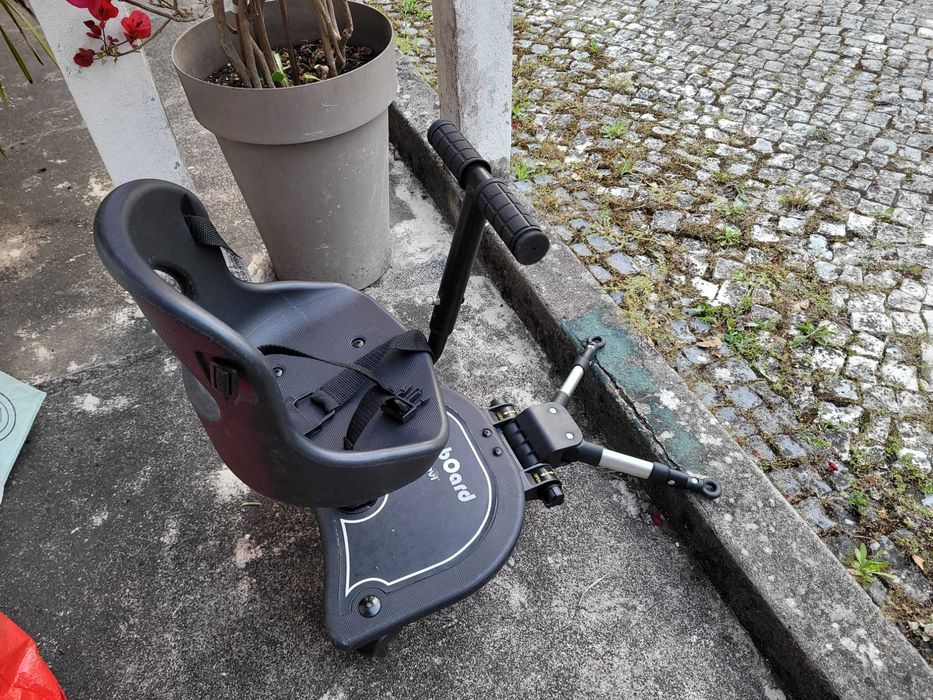 Plataforma universal com assento para carrinho de bebé