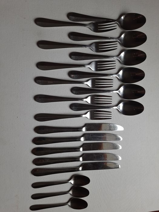 Столовые приборы Bergner 18-10