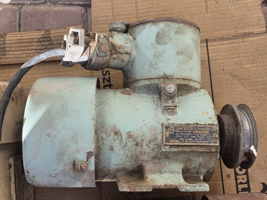 Продам электродвигатели