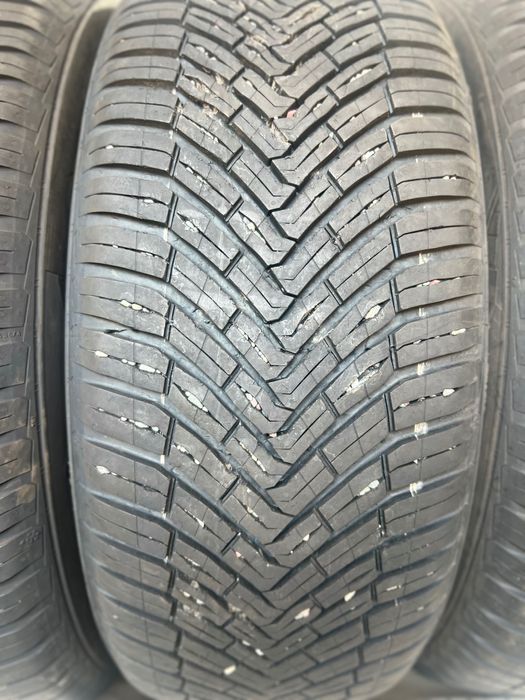 Скад шин б/в. 215/60 R17 Continental AllSeasonContact