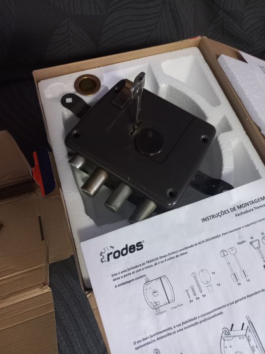Fechadura de segurança de sobrepor da marca Rodes