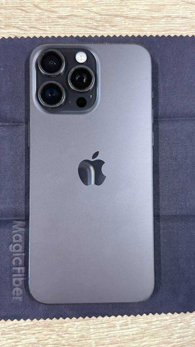 iPhone 15 Pro Max 1TB Black Titanium