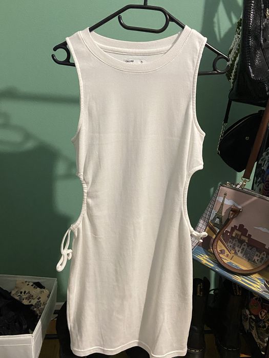 сукня біла Cropp розмір XL