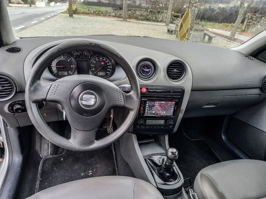 Seat ibiza 6L 1.9 tdi 5 Lugares