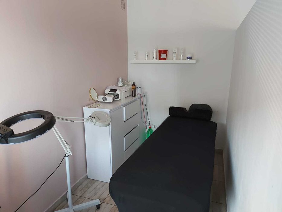 Lokal 25m2 na biuro/salon/gabinet Koliby 2A