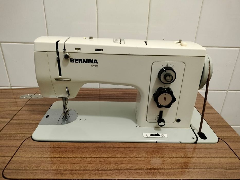 Máquina de Costura Bernina favorit 840