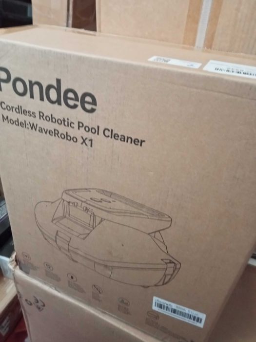 Aspirador Robô Piscina 450€. Oportunidades